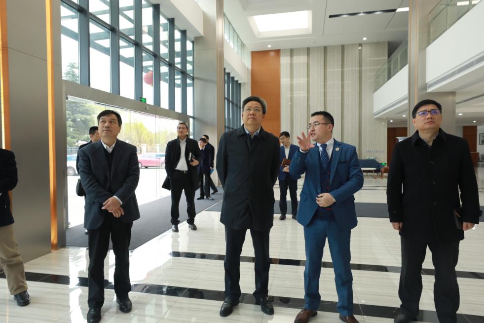 蘇州高新區(qū)黨工委書記、區(qū)長吳新明書記、王牟、黃鋒主任一行調(diào)研通錦